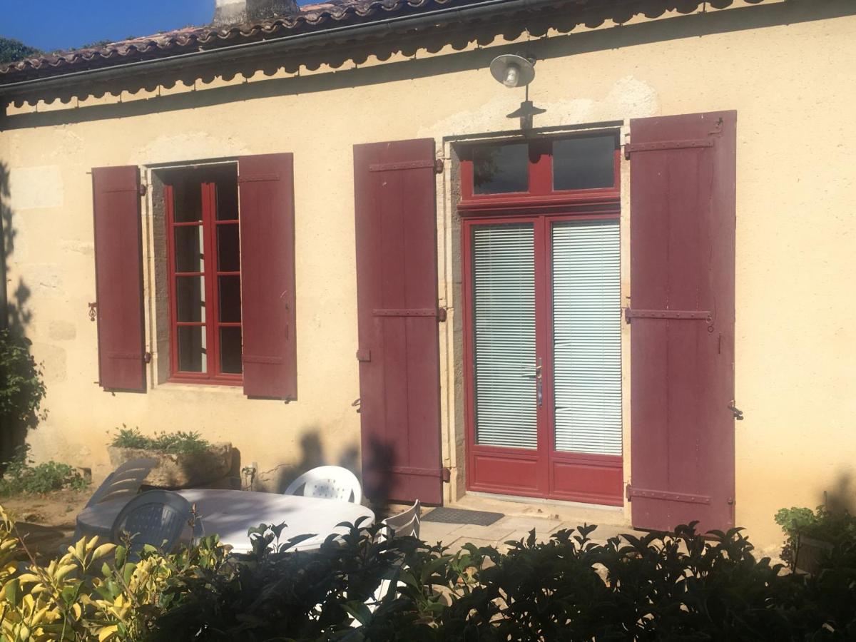 Maison De Campagne Rions Exterior photo